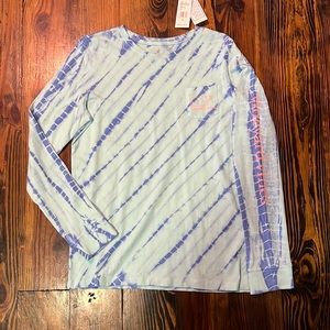 Vineyard Vines, women’s long sleeve tee, size MEDIUM